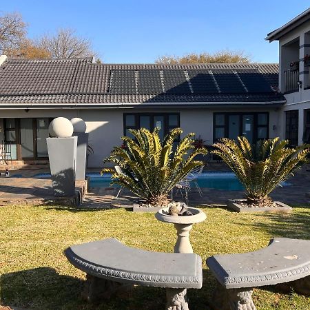 בוקסבורג 2 Op Terblanche Guesthouse מראה חיצוני תמונה