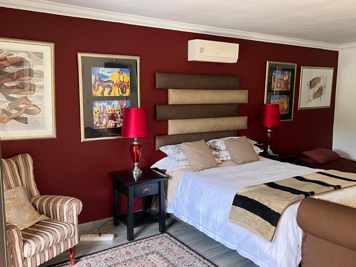 בוקסבורג 2 Op Terblanche Guesthouse מראה חיצוני תמונה