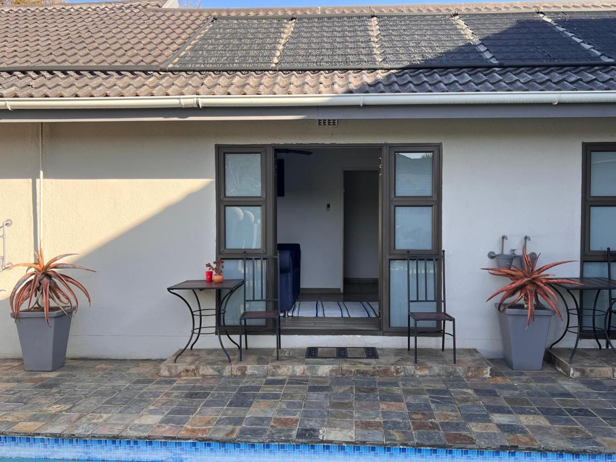 בוקסבורג 2 Op Terblanche Guesthouse מראה חיצוני תמונה