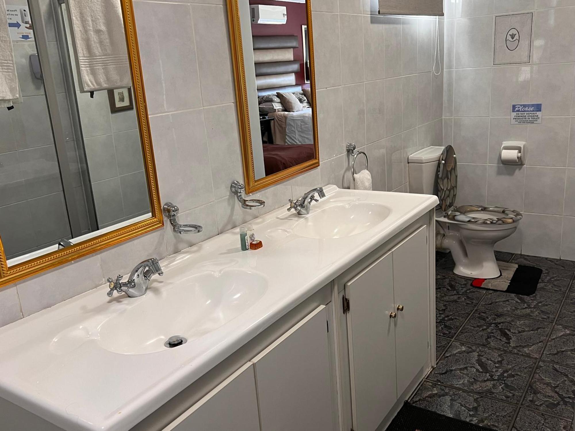 בוקסבורג 2 Op Terblanche Guesthouse מראה חיצוני תמונה